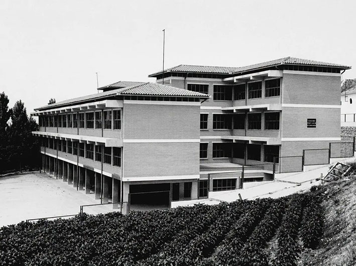 Foto de casas, edificios, viviendas, solares, de Cabra