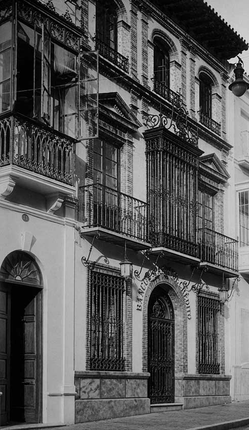 Foto de casas, edificios, viviendas, solares, de Cabra