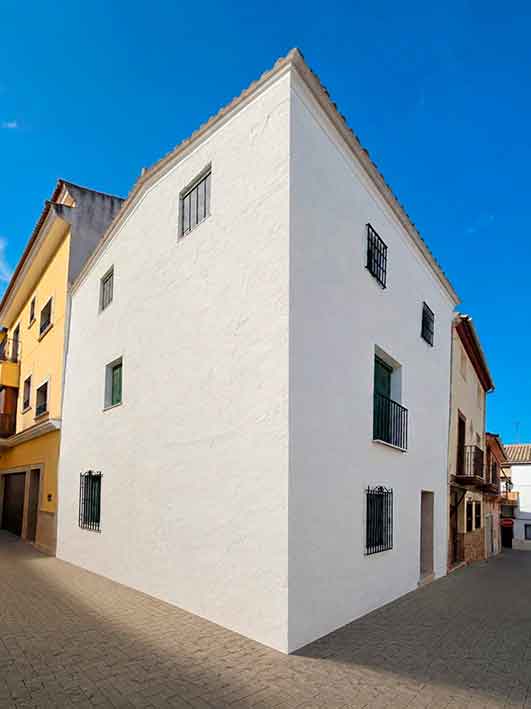 Foto de casas, edificios, viviendas, solares, de Cabra