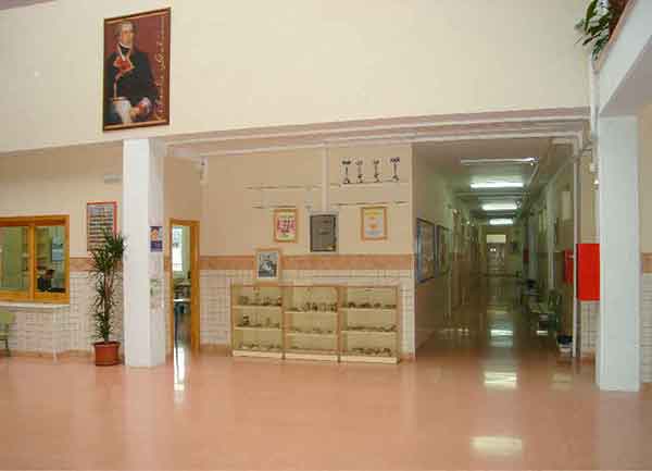 Fotografías relativas al IES Dionisio Alcalá Galiano de Cabra