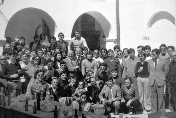 Foto relativa a los alumnos e instalaciones de las Escuelas «Felipe Solís Villechenous» de Cabra de Córdoba
