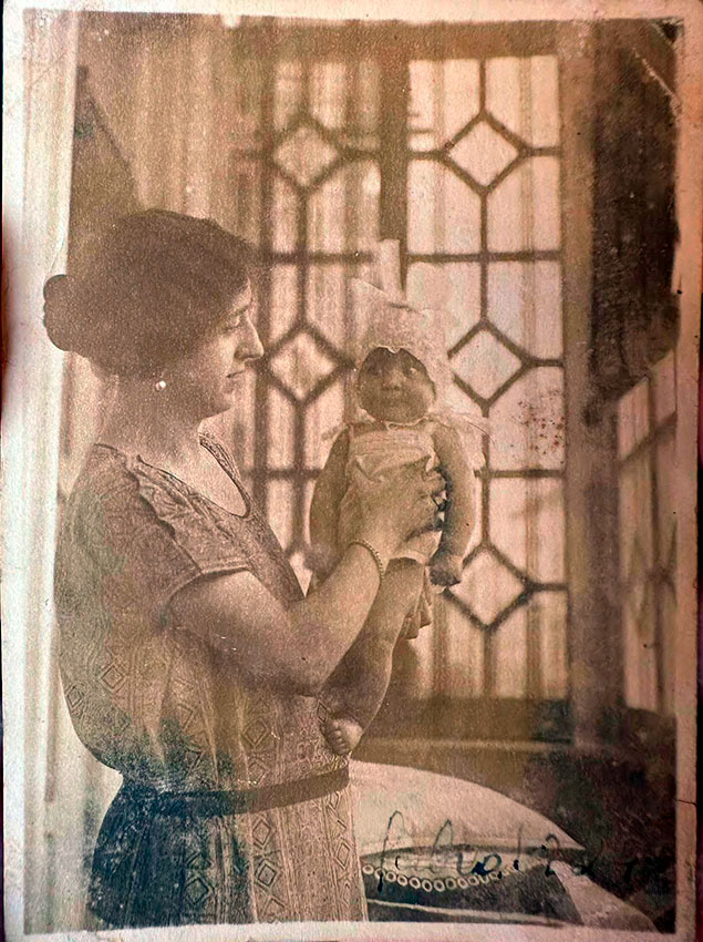 Fotografías de la mujer egabrense
