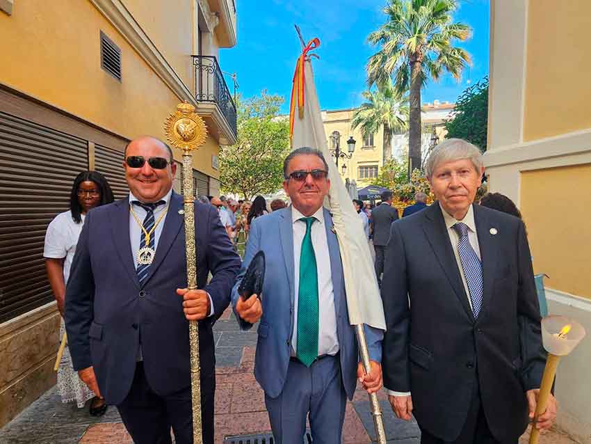 Fotografias de hombre, caballeros, niños, y personajes masculinos de Cabra