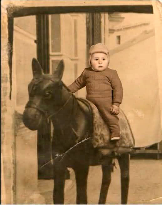Fotografias de hombre, caballeros, niños, y personajes masculinos de Cabra