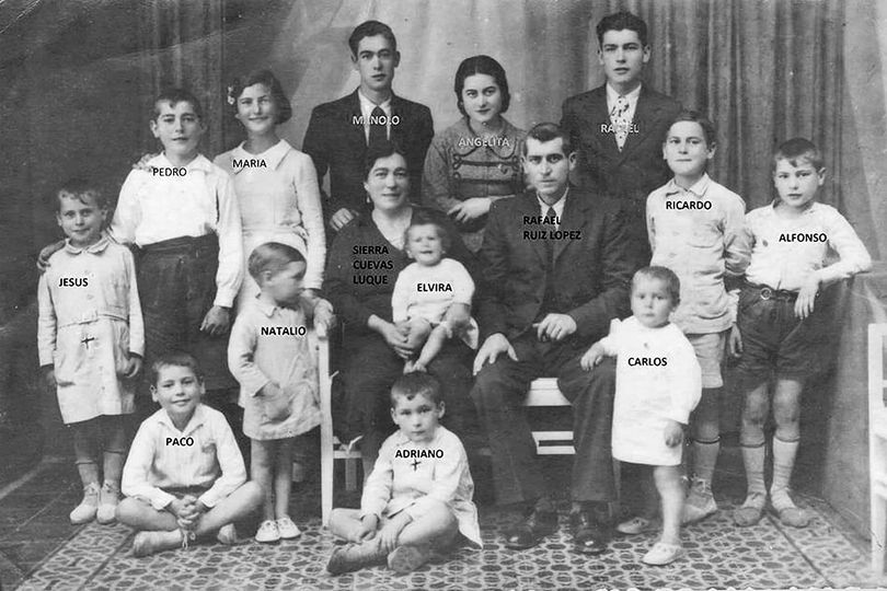 fotografías relativas a las familias de Cabra de Córdoba