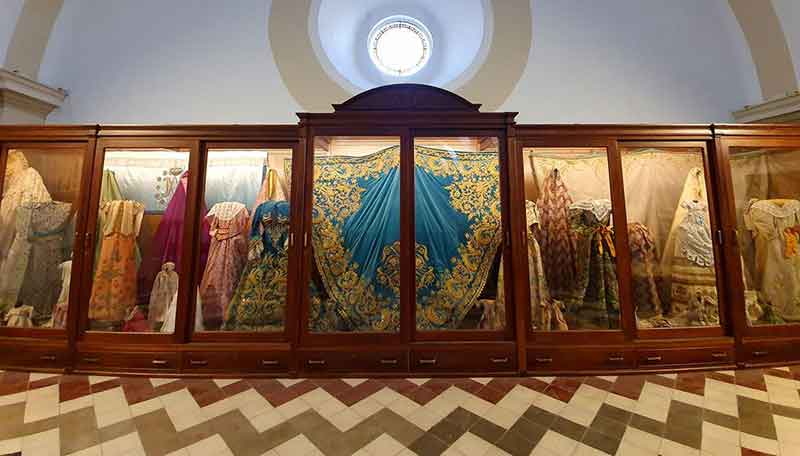 Fotografía relativas a la iglesia-católica en Cabra de Córdoba
