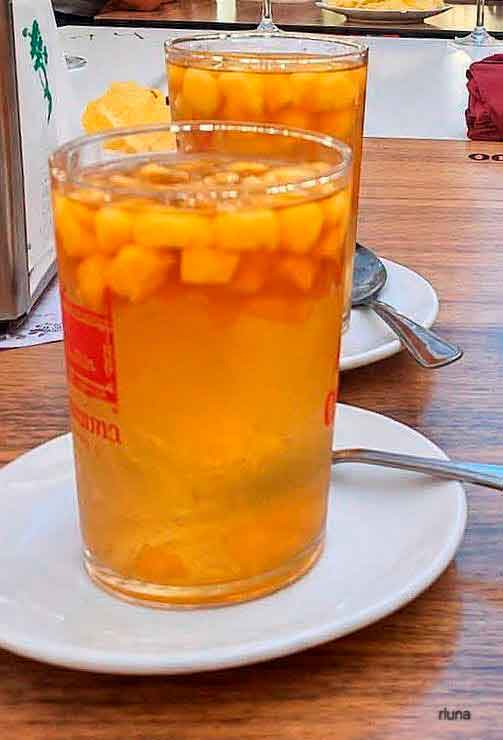 Fotografía relativa a la platos-católica egabrense