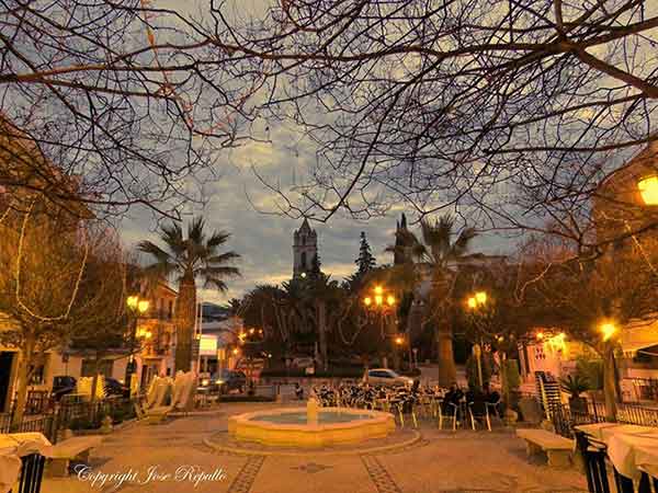 Fotografia de la Plaza Vieja de Cabra de Córdoba