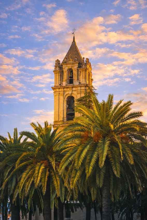 Fotografías de rincones y detalles curiosos de Cabra