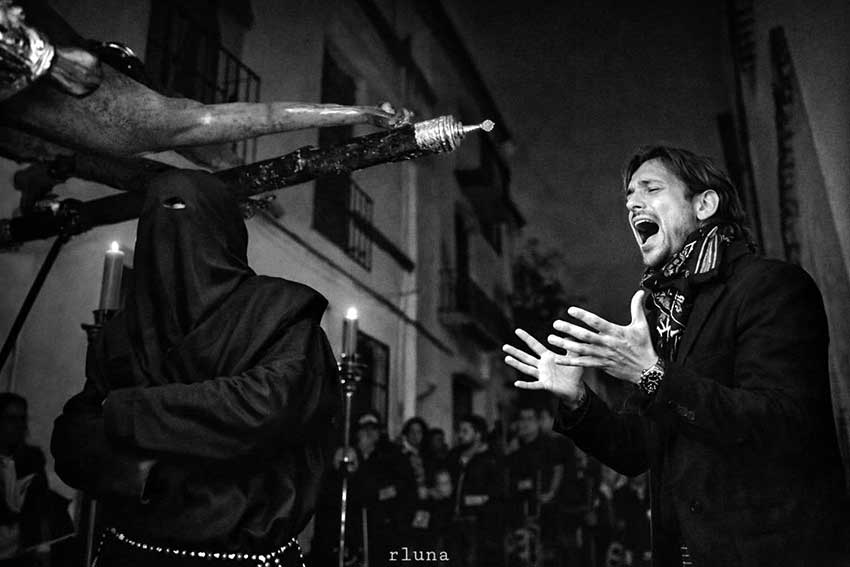 la saeta en la Semana Santa de Cabra