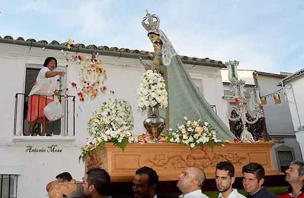 Fiesta de la Cruz en el Barrio de Cerro de Cabra