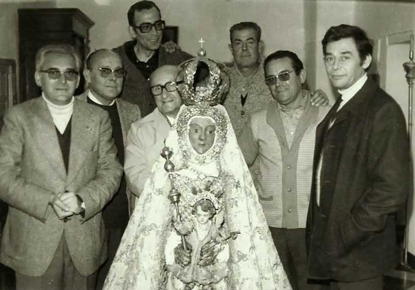 Fotografías relativa a la Virgen de la Sierra