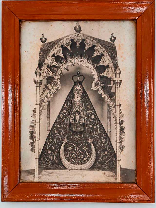 Fotografías relativa a la Virgen de la Sierra